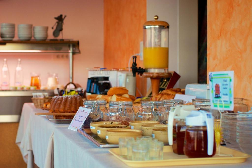 Logis Hotel Restaurant La Porte Des Cevennes Anduze Kültér fotó