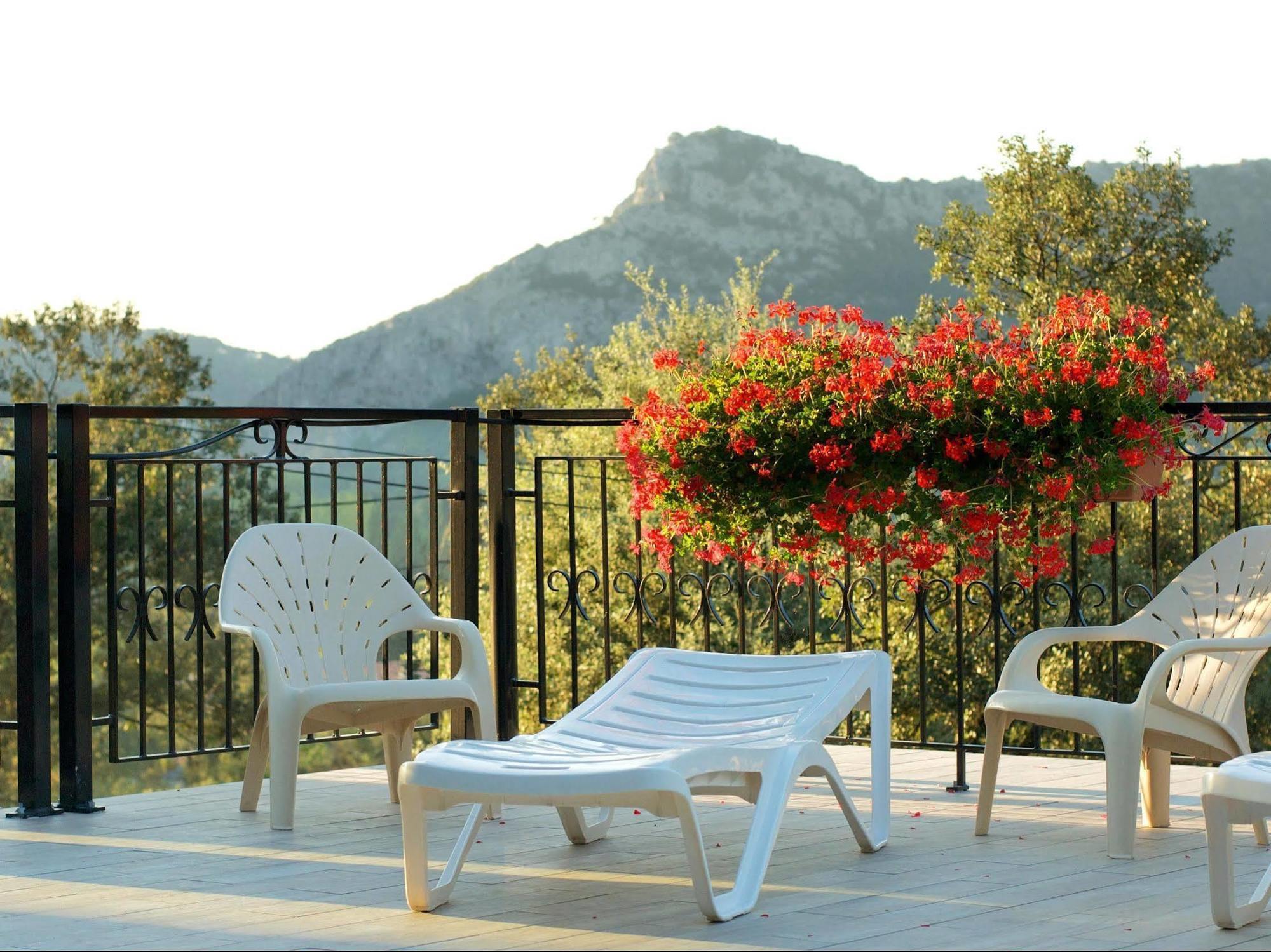 Logis Hotel Restaurant La Porte Des Cevennes Anduze Kültér fotó
